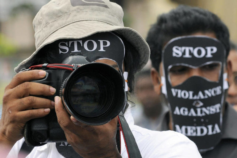 මාධ්‍ය නිදහස අවභාවිතාවේ යෙදවීම