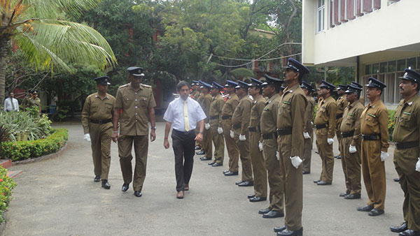 දුම්රිය ආරක්ෂක සේවයට නිලධාරීන් 180 දෙනෙකු බඳවා ගැනේ