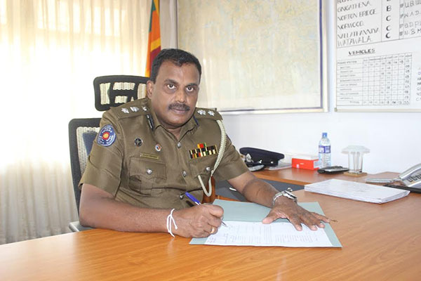 ශ්‍රිපාද වන්දනාව නතර කරයි