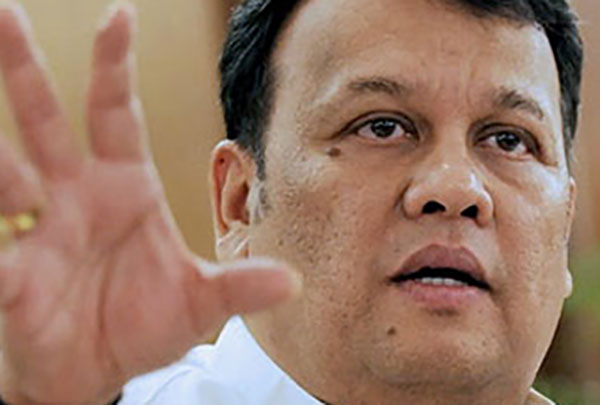 මහින්ද සමරසිංහ ශ්රීලනිපයෙන් දොට්ට