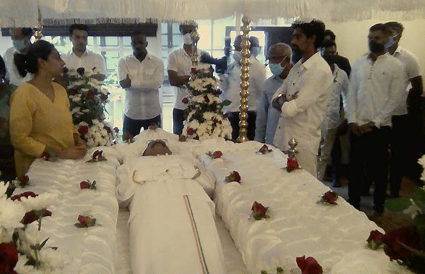 ඇමති තොන්ඩමන් හදිසියේ මියයයි