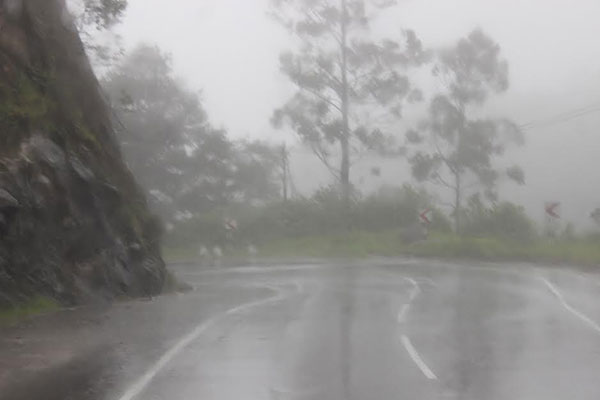 මධ්‍යම කදුකරයේ මීදුම වැඩි වෙයි