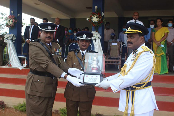 ජේෂ්ඨ පොලිස් අධිකාරි චුලනි සි. වීරරත්නට උපහාර