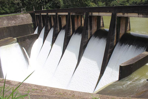 මධ්යම කදුකරයේ ජලාශ වල ජල මට්ටම පිටාර මට්ටමට