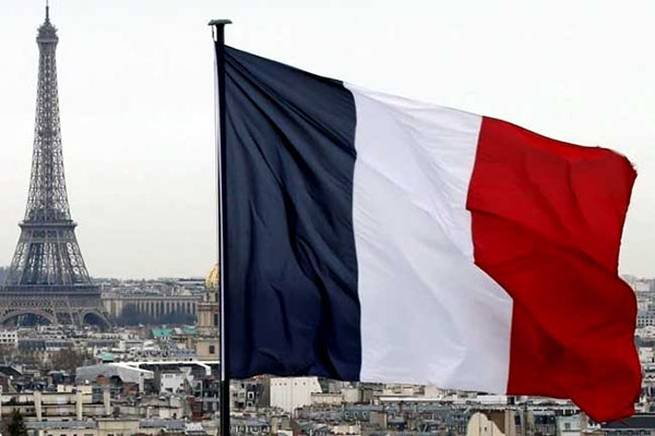 ප්රංශයට ඇඳිරි නීතිය