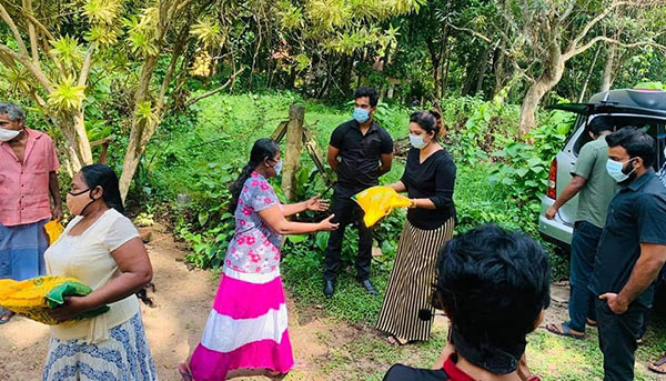 අසරණ මිනිස්සුන්ගේ දුක තමන්ගෙම කරගත් භාගිශ්වරි