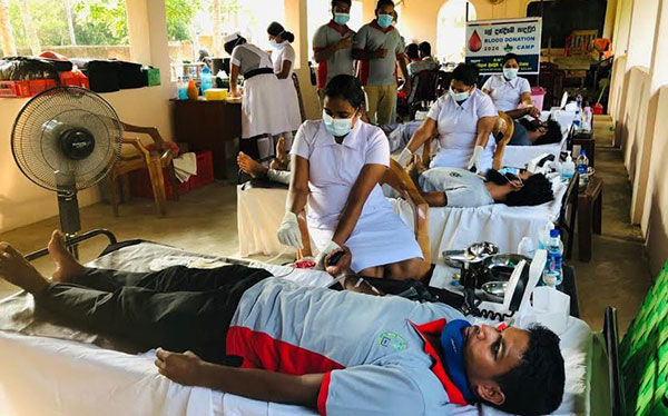 පොළොන්නරුවේ ලේ දන්දීමේ වැඩසටහනක්