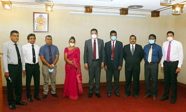 මරණ පරක්ෂකවරුන් සදහා සෞඛ්‍යාරක්ෂිත ඇදුම් කට්ටල