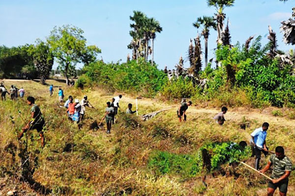 මහකනදරාව ගොවියන් බියගැන්වීම අගමැතිට සැලකරයි