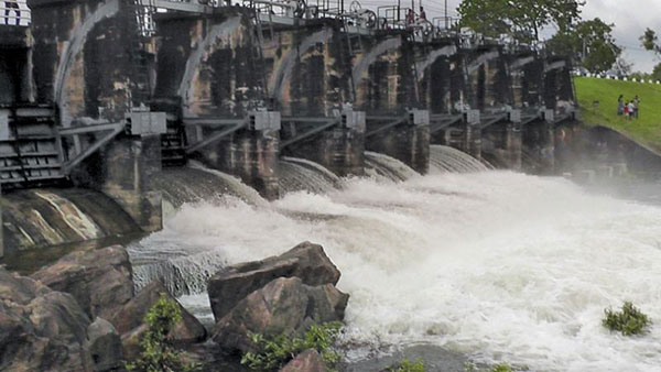 කන්තලේ වැව පිටාර මට්ටමේ