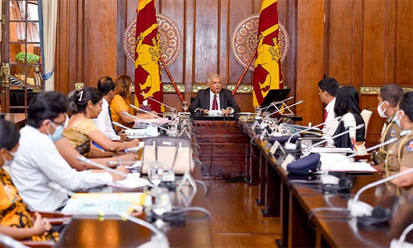 පොලීසියට ළමා අයිතීන් සුරැකීම සම්බන්ධයෙන් උපදෙස්