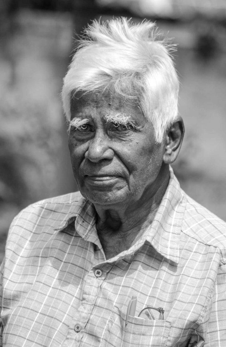 අජිත් තිලකසේන යනු කවු ද?