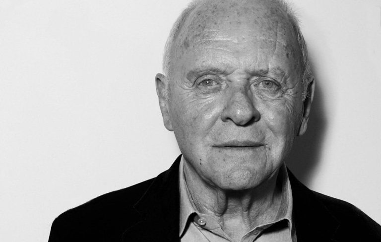 මම පියානෝ වාදනය කරනවා, ඇයයි මගේ ආදරවන්තිය – ඇන්තනි හෝප්කින්ස්