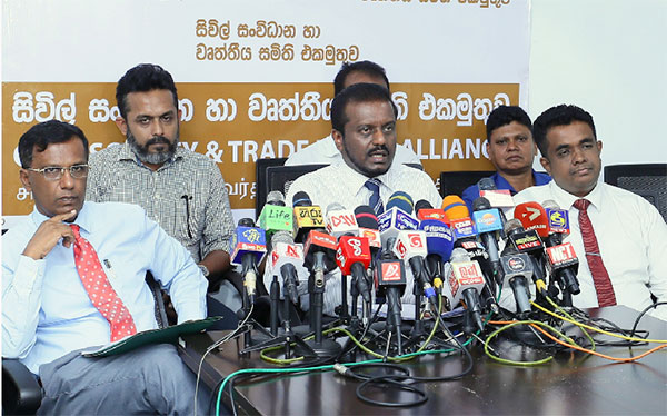 ගොඩනැගෙමින් තිබෙන රට ජාතිවාදී ගැටුමකට ඇඳ දමන්න එපා – සමන් රත්නප්‍රිය