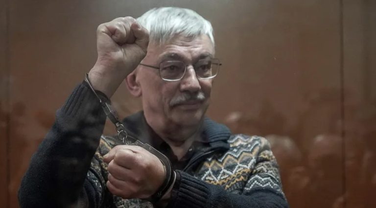 රුසියානු මානව හිමිකම් ක්රියාකාරී ඔලෙග් ඔර්ලොව්ට සිර දඬුවම්