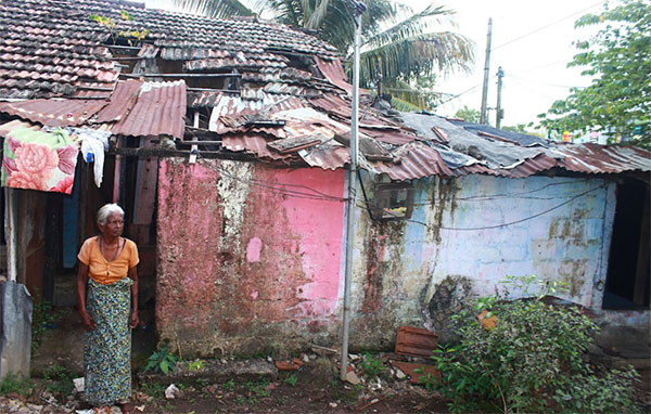 වසර 100 කටත් පෙර ඉදිකර ඇති විල්ගොඩ නිල නිවාස අබලන් තත්ත්වයක