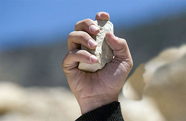 කාන්තා මානව හිමිකම් අමු අමුවේ උල්ලංඝණය කිරීමක්