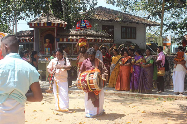 භද්ද්‍රකාලි අම්මාන් හින්දු කෝවිලේ කිරි කල පෙරහැර