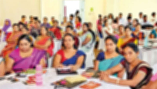 ගුරු විදුහල්පතිවරුන් අද 26 දින ලෙඩ වීමත් සමග සිසුන්ගේ අධ්‍යාපන කටයුතු අඩාල වෙයි