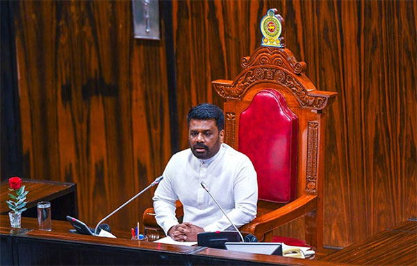 ඩිජිටල් ආර්ථික අමාත්‍ය වැඩ භාරගනියි